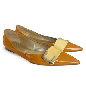 Roger Vivier ballerina flat. Color - mustard/yellow with crème. Size 40/10